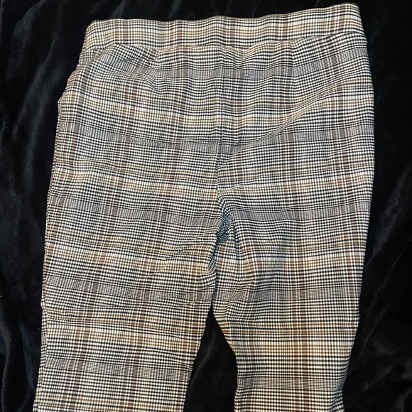 Closet clean up - Picture 2 of 2